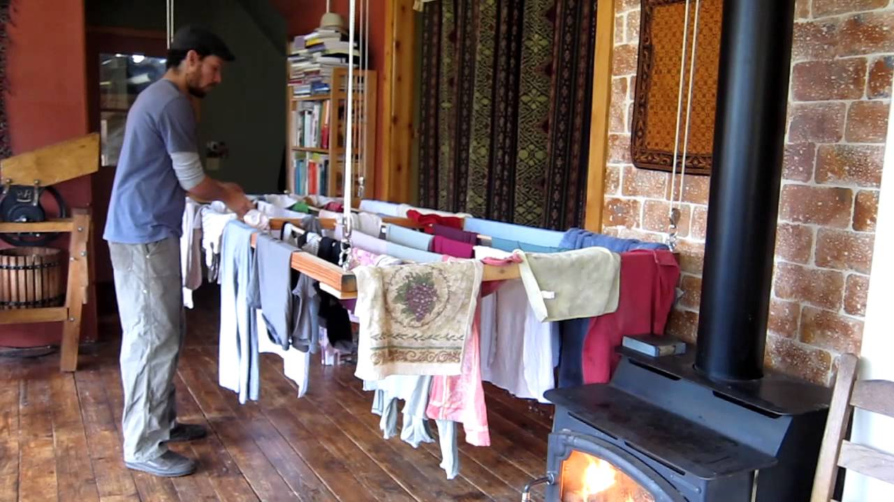 A space and energy-efficient drying rack for laundry.