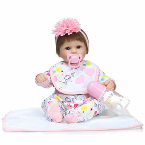 Fashionable Play House Toy Lovely Simulation Ice Cream Saliva Towel Baby Doll with Clothes Pink Size
